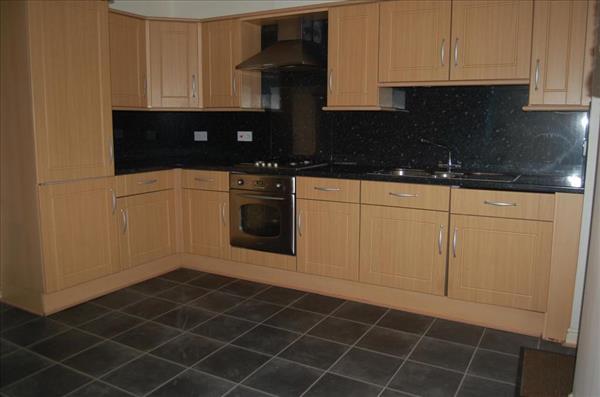 16157_15919R_IMG_03_0000