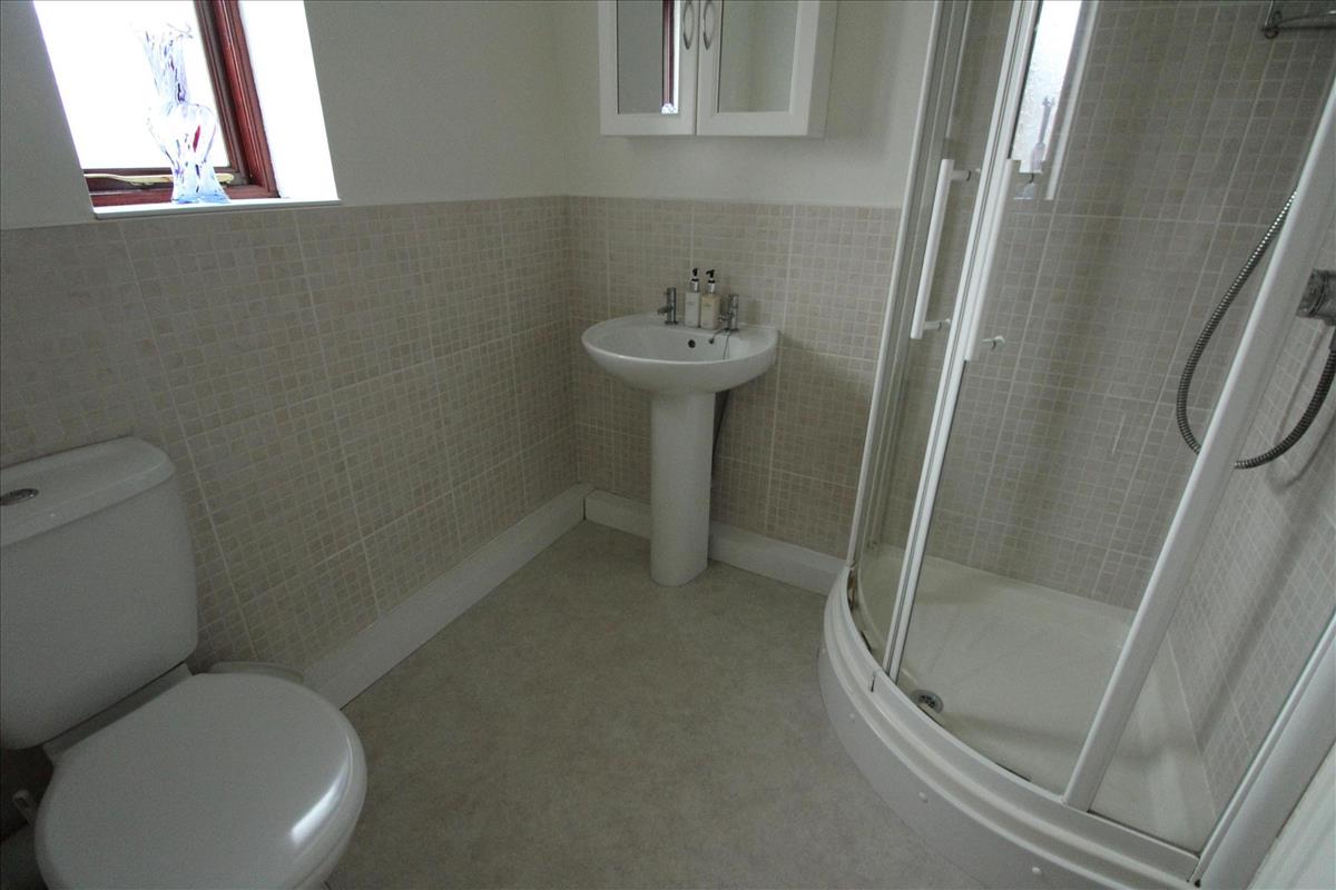 Wartonwood Shower Room