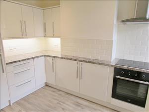 Elm Kitchen