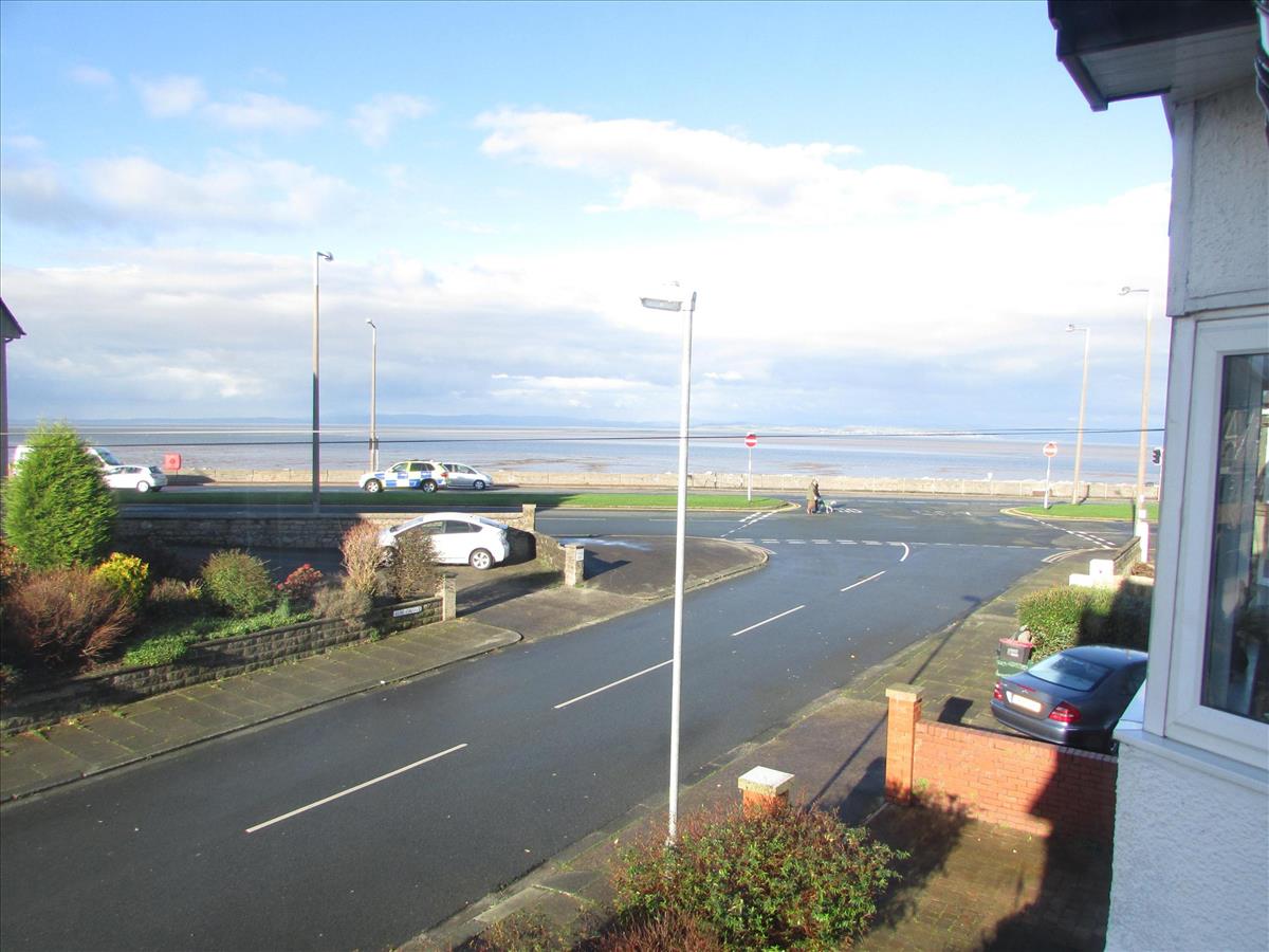 Promenade Outlook