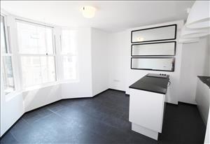 Lounge Kitchen