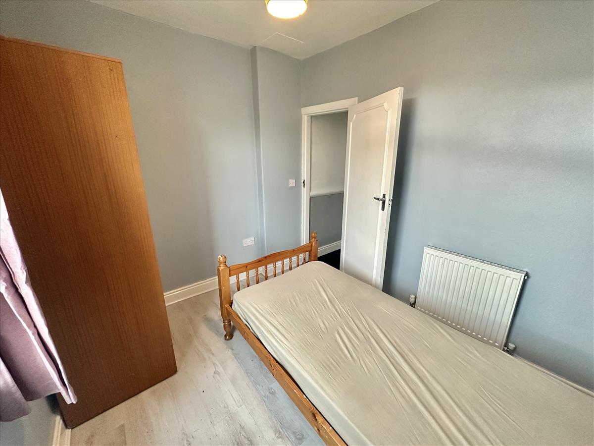 Bedroom 3  view 2