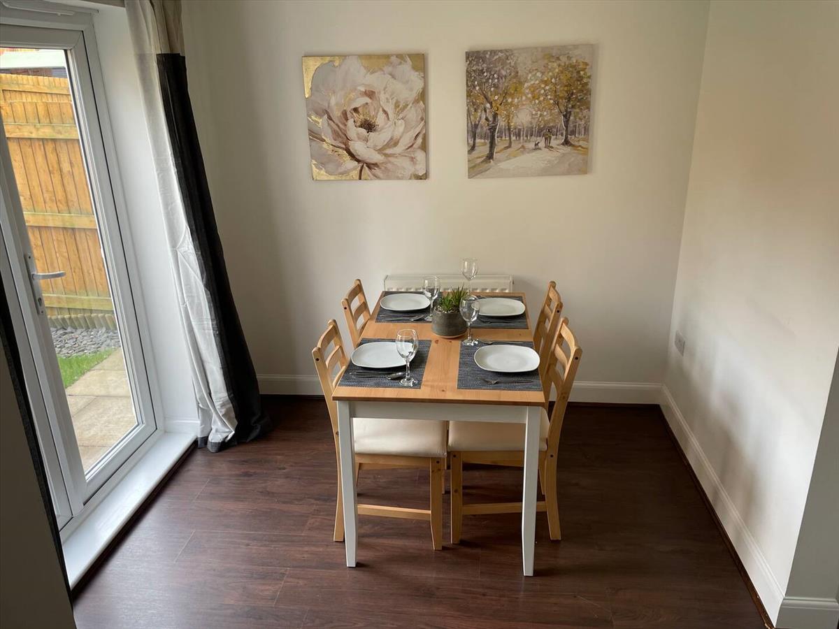S Dining room 2