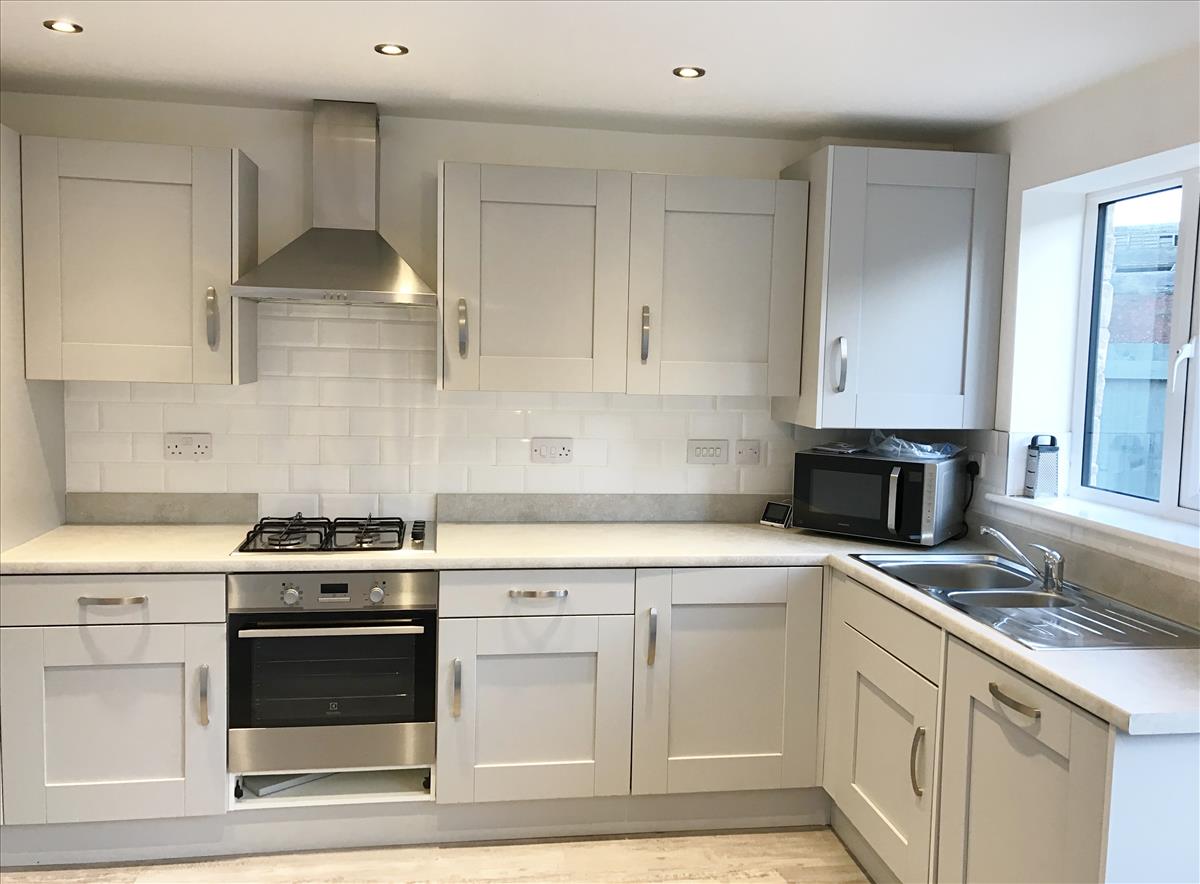 Modern Fitted Kitchen