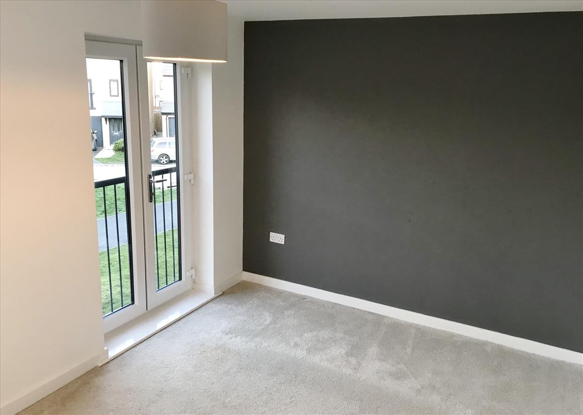 Lounge Area with Juliet Balcony