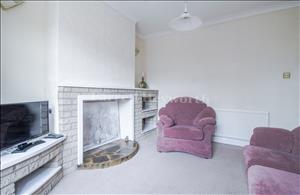 CLIVE ROAD LOUNGE 3