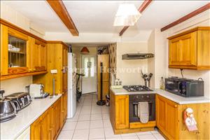 Kitchen image 2