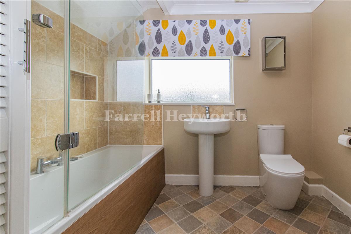 Main Bathroom