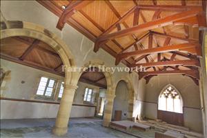Feature roof