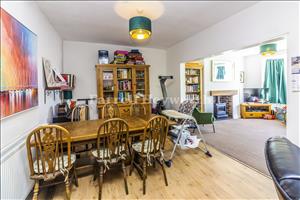 Lounge Diner image 2