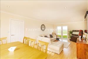Lounge and dining 2