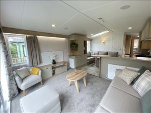 Lounge 3
