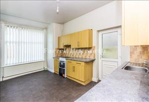 Kitchen image 2