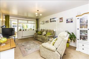 Lounge image 2