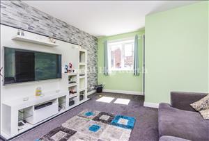 Lounge image 2