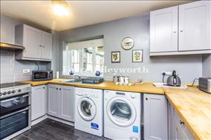 Kitchen image 2