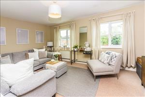 Lounge image 2