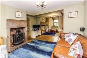 Lounge image 2