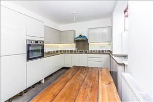 Kitchen Diner image 2
