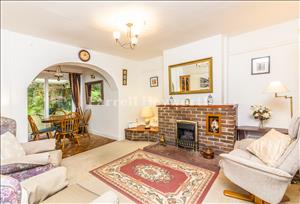 Sitting Room image 2