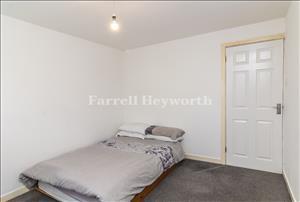 Bedroom 1 image 2