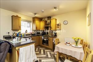 Kitchen dining area