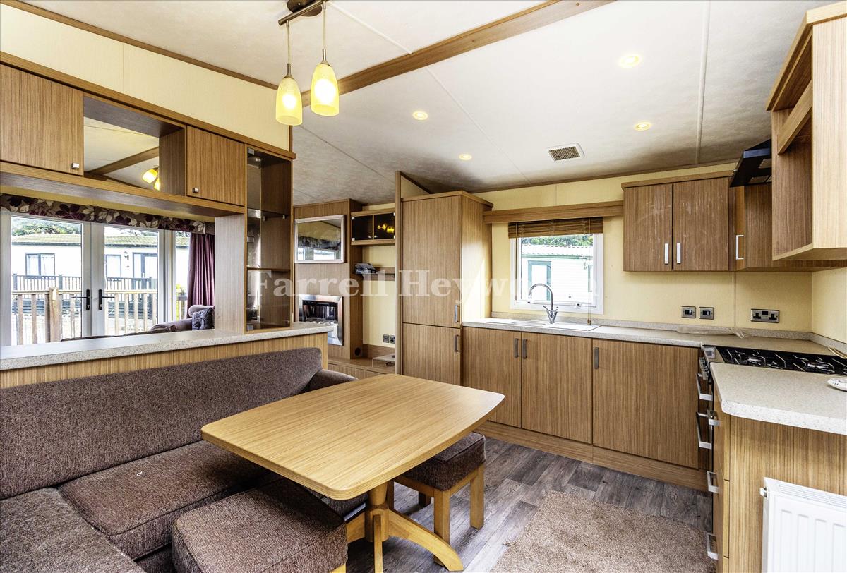 Kitchen diner