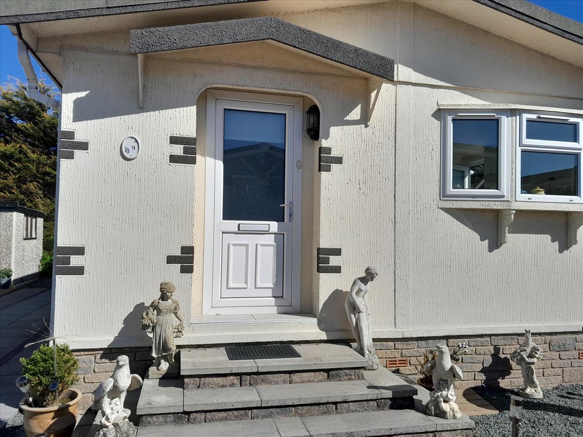 Westcliffe Drive Front Entrance