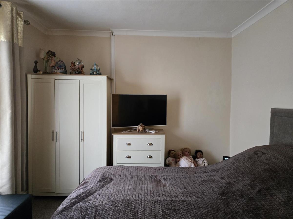 Pine Street Bedroom 1