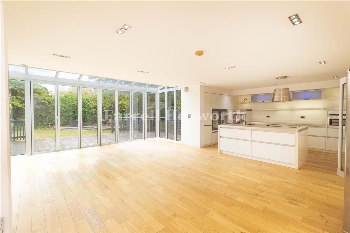 Kitchen Breakfast Room 3