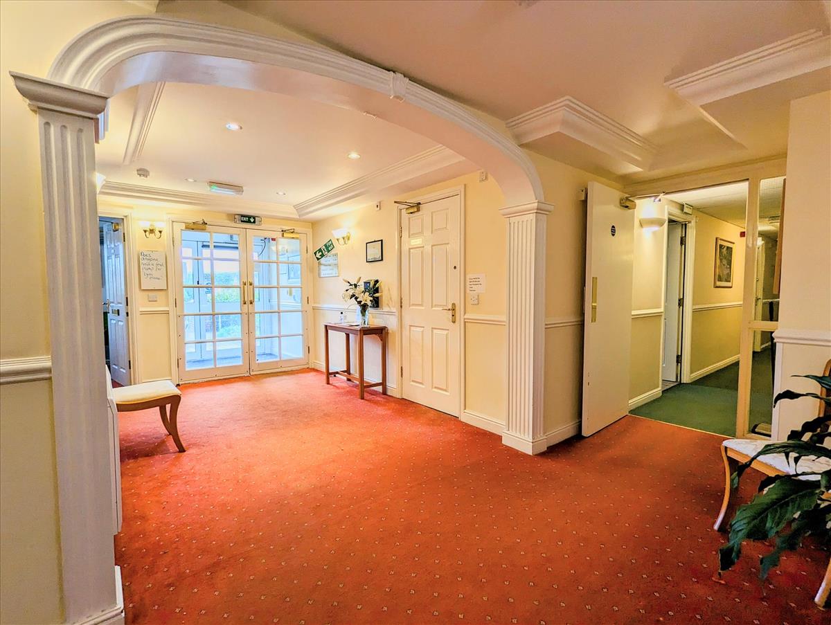 Sandbriggs Entrance Hall 2