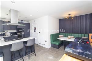 Kitchen Diner 2
