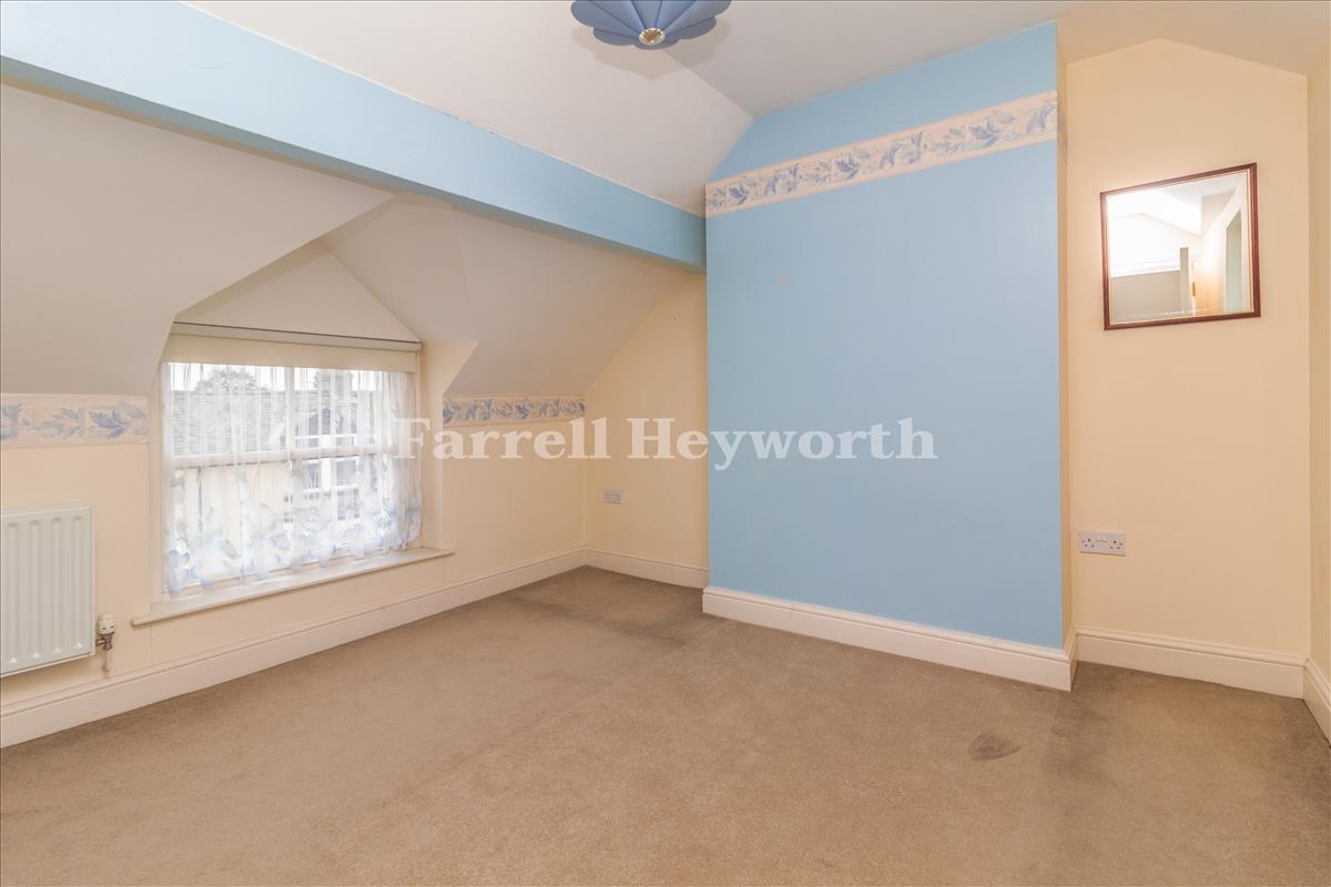Third Floor Bedroom image 2