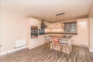 Kitchen Diner image 2
