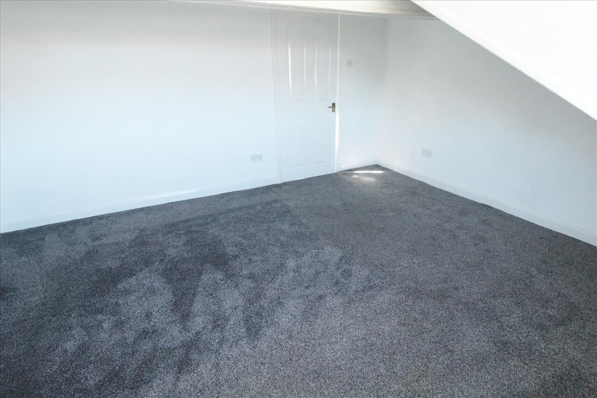 Harrington Rd Top room