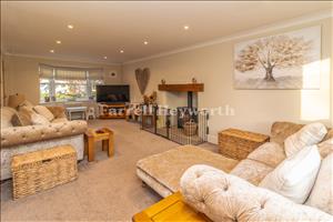Lounge image 2