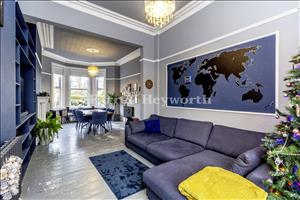 Lounge dining room