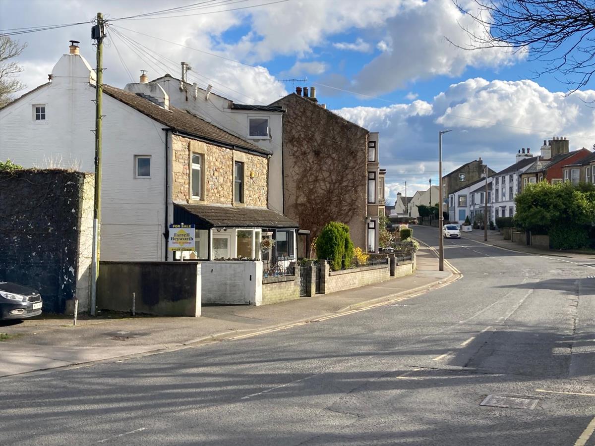 Lord Street Enrty Road