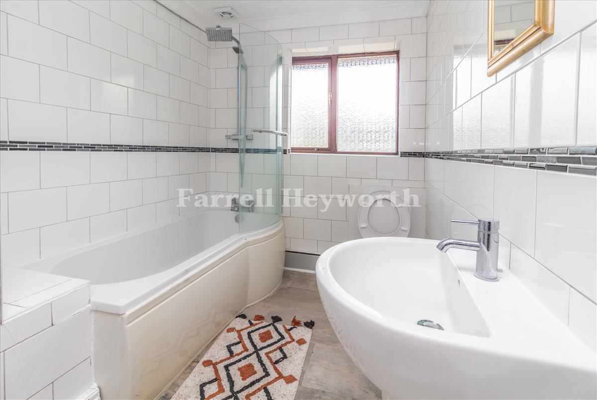 Ground Flootr Bathroom image 2