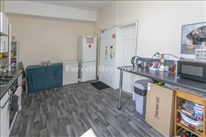 B kitchen