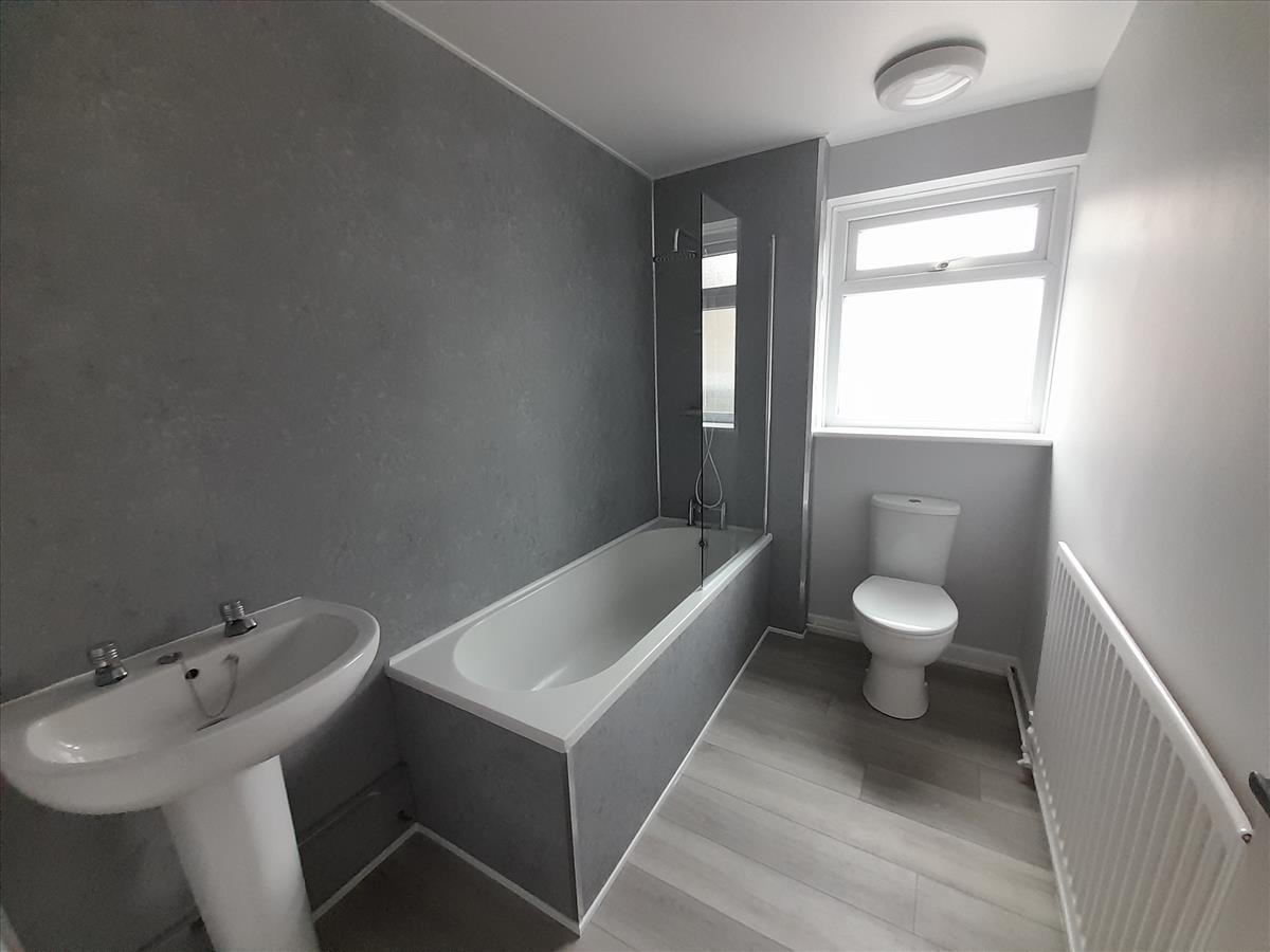 Primrose Bathroom