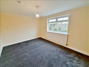 Primrose Bedroom 1