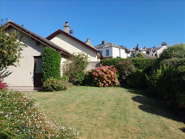 Salem Mews Garden & Garage