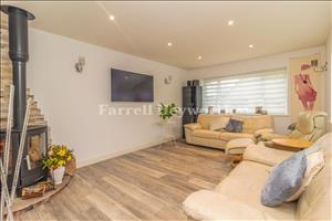 Lounge image 3