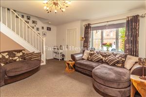 Lounge image 3