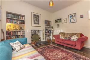 Lounge b