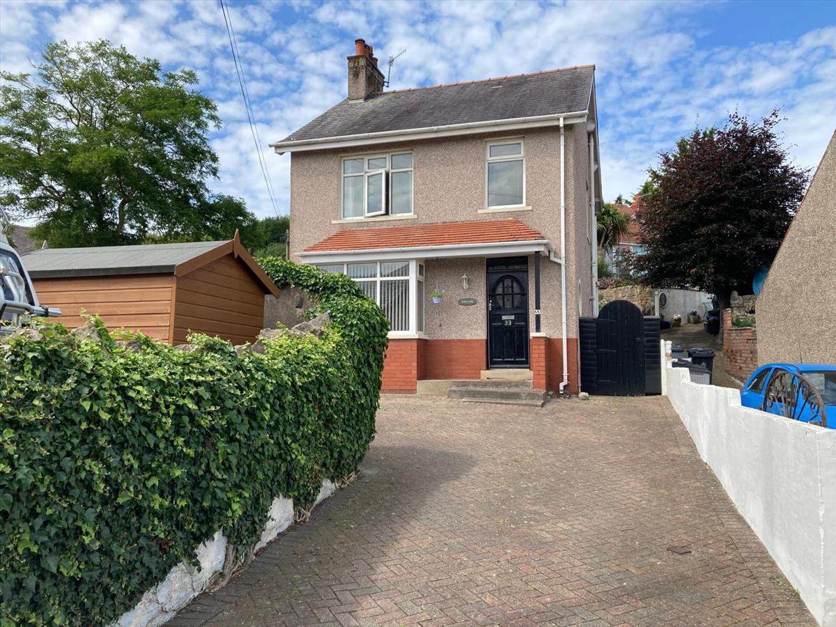 Bailey Lane Entrance Driveway