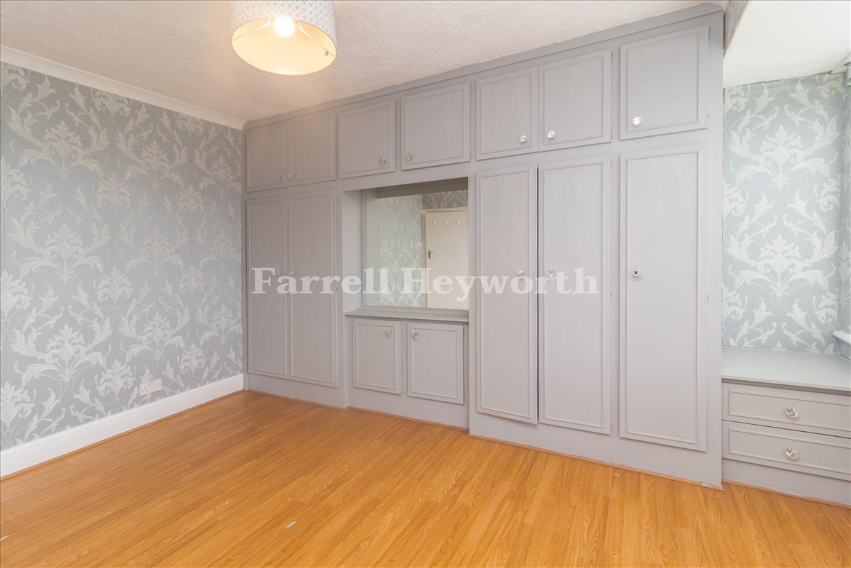 Front Double Bedroom image 2