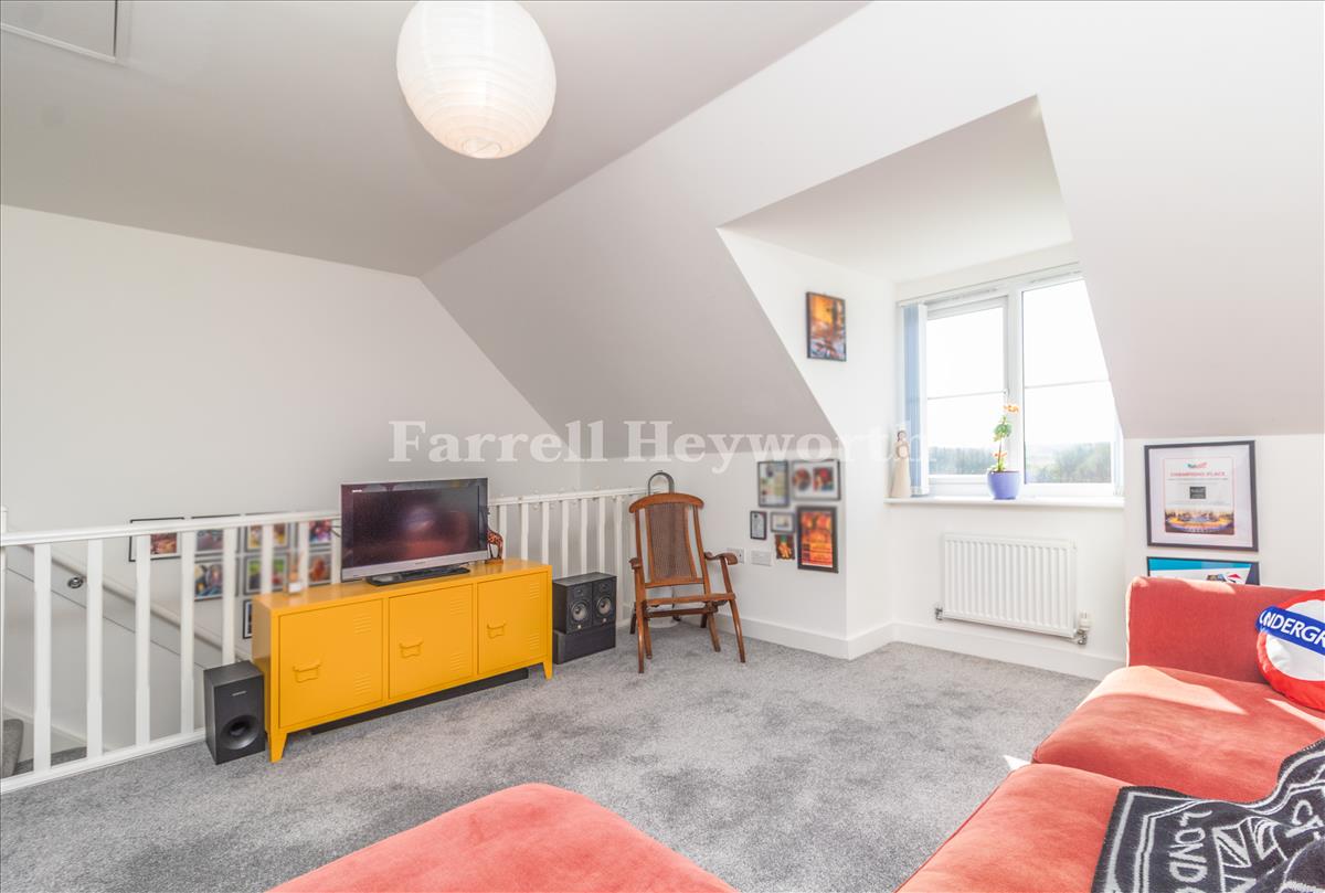 Master Bedroom image 4