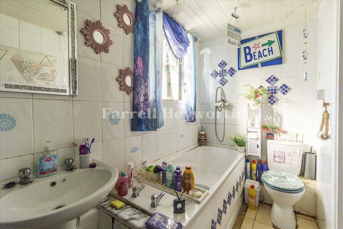 Basement flat bathroom